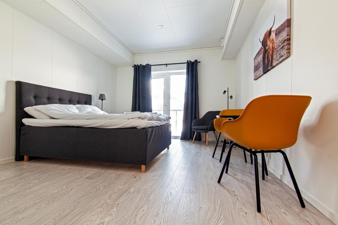 Stylish And Serviced Studio Apartment In Lofoten スヴォルヴァール エクステリア 写真