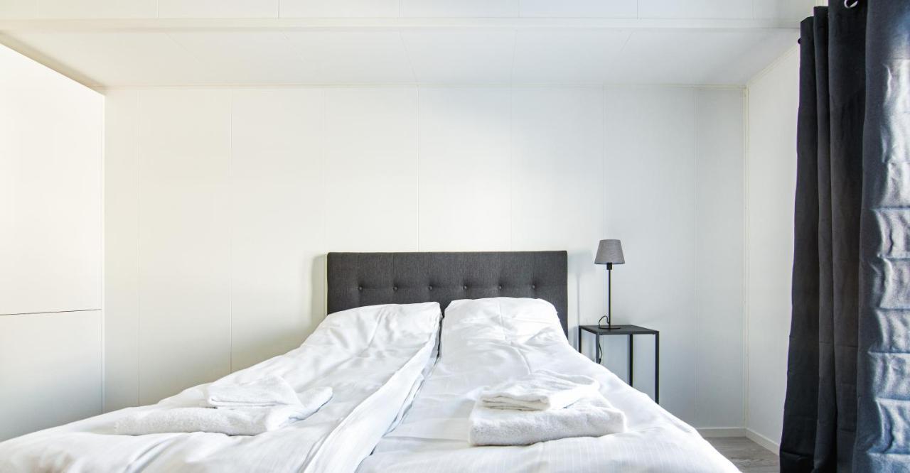 Stylish And Serviced Studio Apartment In Lofoten スヴォルヴァール エクステリア 写真
